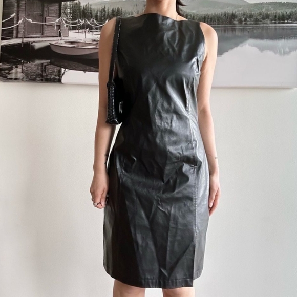 Laurence Roy| Black Faux Leather Sleeveless Midi Dress With Slit Distressed - Picture 15 of 15